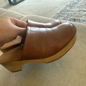 Universal Thread Brown Leather Mules with Wooden Block Heel